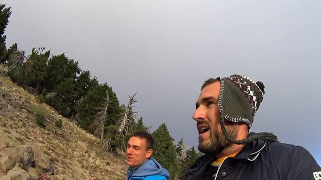 Самое глубокое и мистичное озеро США в кратере вулкана, как другая планета... смотреть онлайн