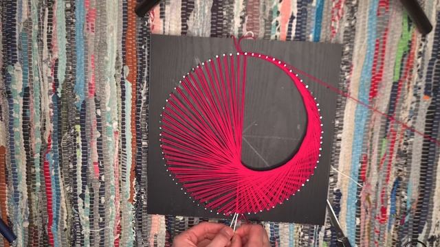 Инь и ян в технике String Art смотреть онлайн