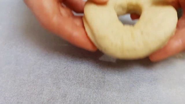 Making Easy Classic Donuts At Home | How To Make Soft & Good Shape Donut Without Donut Cutter смотреть онлайн