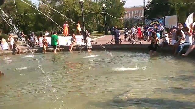ВелоЛеди Иркутск 2015. Сквер Кирова. 8 августа. смотреть онлайн