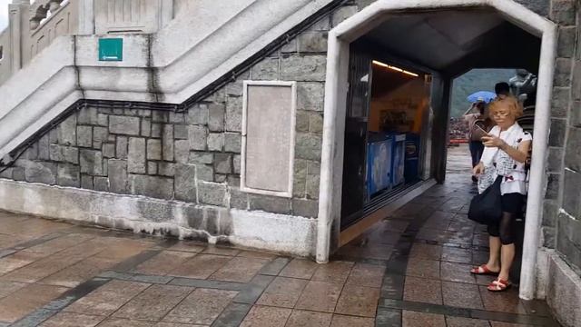 Tour of the Big Buddha in Hong Kong смотреть онлайн