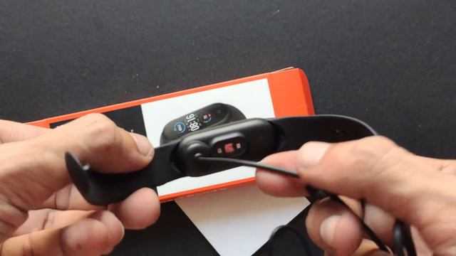 Mi Smart Band 5 Unboxing Review vs Mi Smart Band 4 Comparison смотреть онлайн
