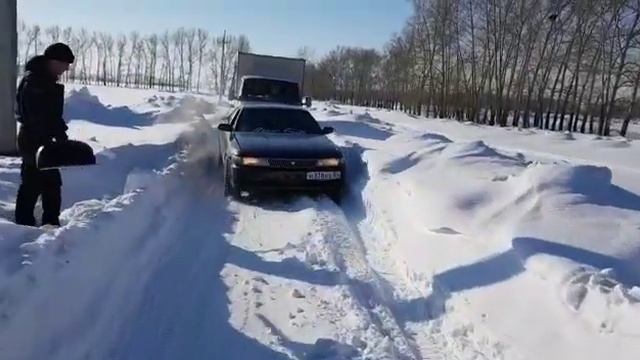 Чайзера немного засадили смотреть онлайн