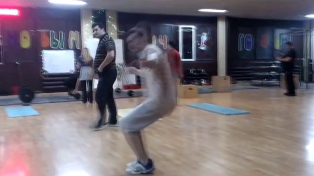 4ой прыжок на скакалке смотреть онлайн