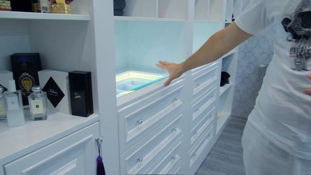 ОБЗОР ПРИХОЖЕЙ, ГАРДЕРОБНОЙ, ШКАФА-КУПЕ из фрезерованного глянцевого МДФ смотреть онлайн