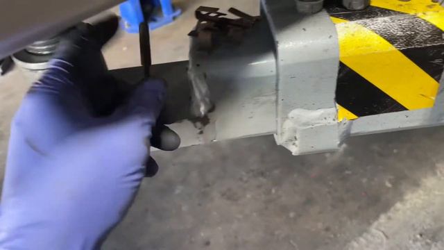 1999 Lexus GS400 Rear Brake & Rotor Replacement смотреть онлайн