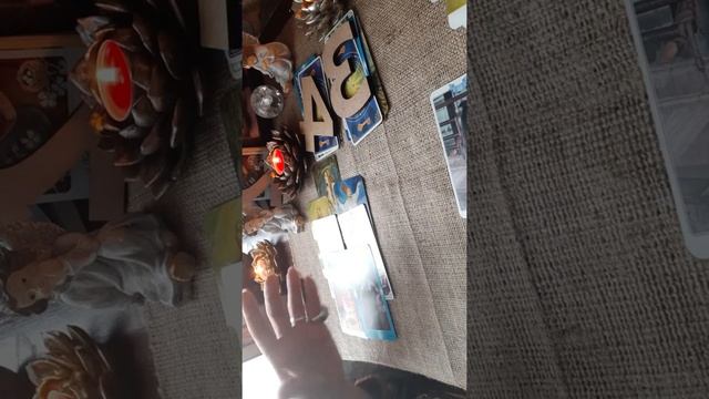 Расклад КАК РОДОВАЯ ФАМИЛИЯ ВЛИЯЕТ НА МОЮ ЖИЗНЬ. четыре варианта Серия 1. смотреть онлайн