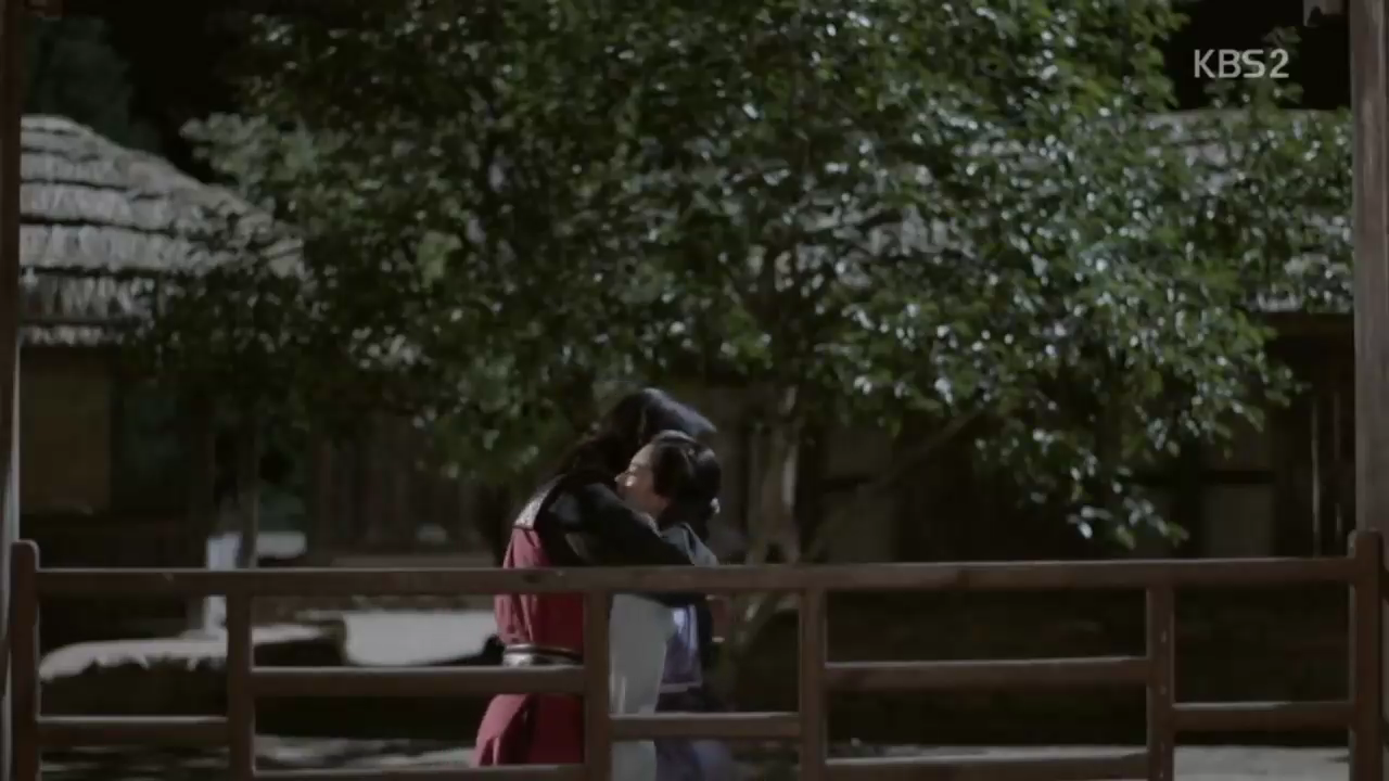 Клип к дораме 'Хваран' l Hwarang l 화랑 l Go Ah Ra and Park Seo Joon -Му Мен и А Ро смотреть онлайн