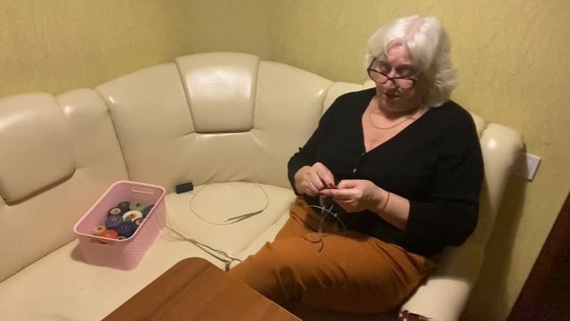 Открываю секрет, зачем Славочка прислал мне так много ниток ?? Как вам идея? смотреть онлайн