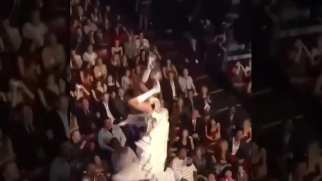 Неловко вышло😅 смотреть онлайн