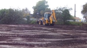 Как быстро и аккуратно разровнять кучи земли по участку трактором - steh39.ru