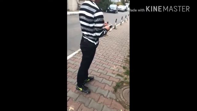 Разбил Айфон 5С с 9 Этожа. смотреть онлайн