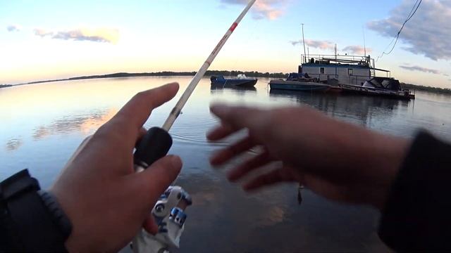 Ловля окуня на мормышки ультралайтом, мормышинг, окунь на спиннинг при каждом забросе. Волга 2020 смотреть онлайн