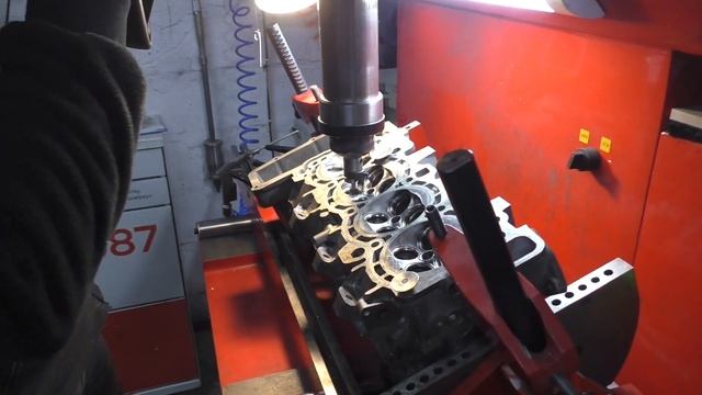 Ауди а7 4.0 V8 Как врезать седло. смотреть онлайн