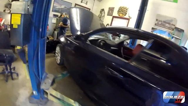 DIY BMW 135i e82 N54 Oil Change, Coil Packs, Spark Plugs and Valve Cover Gasket - Part 1 смотреть онлайн