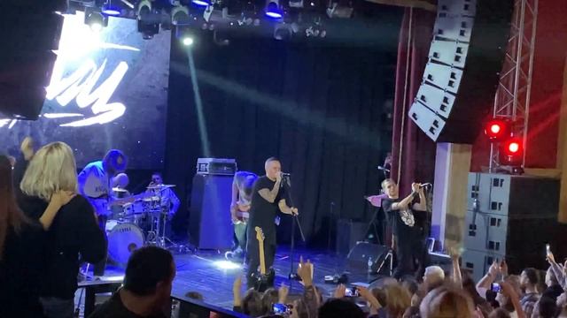 ДМЦ — А на улице — мороз… смотреть онлайн