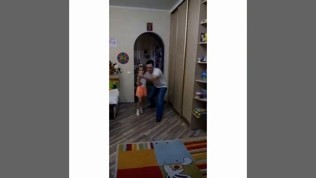 Флешмоб для пап и детей на 23 февраля Уфа 2019 #папа_babydance смотреть онлайн