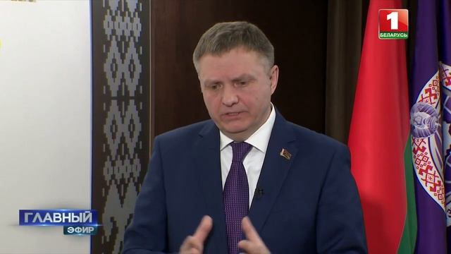 Александр Червяков рассказал, с чем связано замедление со стороны экспорта по отношению к импорту смотреть онлайн