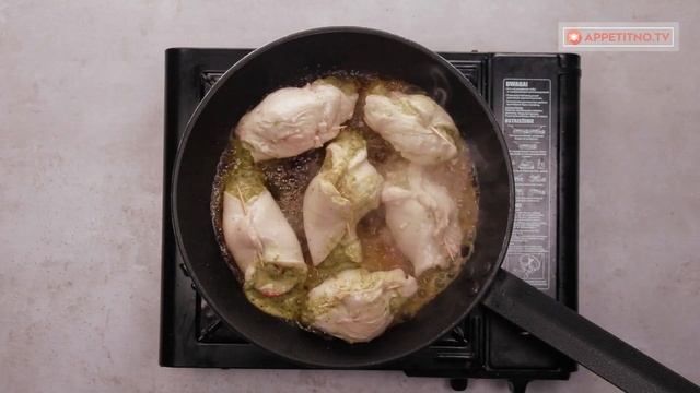 Этот вкус невозможно забыть - обалденные куриные рулетики всего из 5 ингредиентов! смотреть онлайн