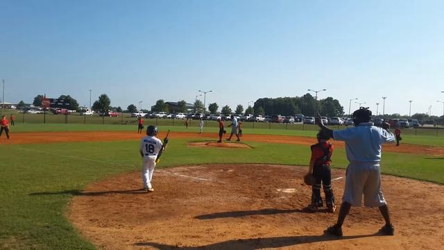 07/24/16 Game 3: Mayhem vs Jackyls - Maciaszek's triple from an over throw error смотреть онлайн