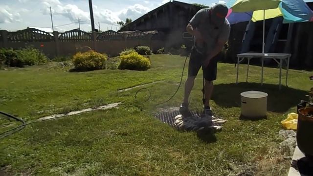 Как быстро очистить гору окуня от чешуи без ножа смотреть онлайн