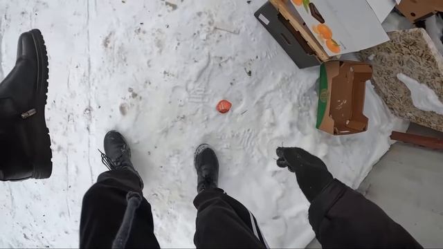 Как я зарабатываю лазая по мусоркам Питера ? Dumpster Diving RUSSIA #19 смотреть онлайн