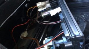 Вольтметр с АЛИ на 2107. Дешево и сердито!)