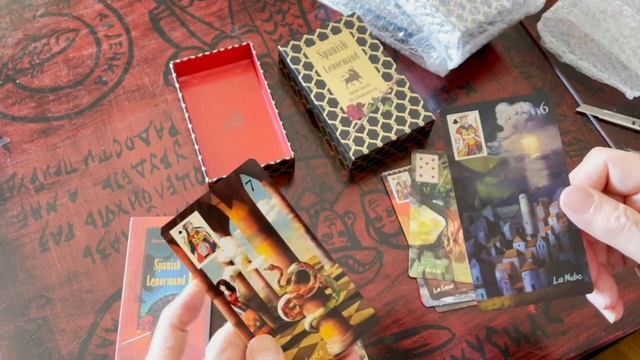 Unboxing new Spanish Oracle Lenormand(SOL) смотреть онлайн