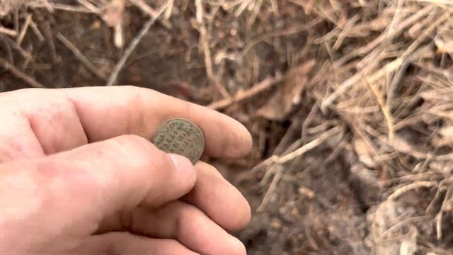 ЧТО ТАИТ ЗЕМЛЯ. КОП В ТУЛЬСКОЙ ОБЛАСТИ. В ПОИСКАХ ВИНТАЖНЫХ ВЕЩЕЙ И МОНЕТ. смотреть онлайн