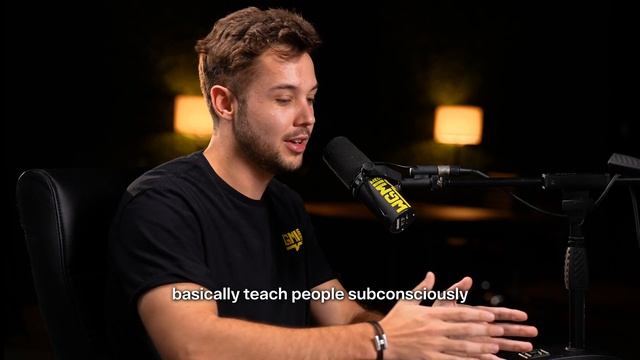 Brett Malinowski | Ai, No-Code Software and YouTube смотреть онлайн