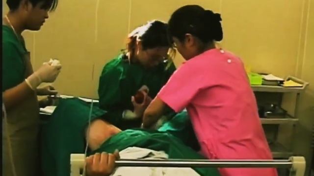 Classic Kristeller Delivery (pumping Birth)