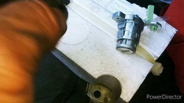 como cambiar. los lock de las puertas de un. Honda civi 2004 смотреть онлайн