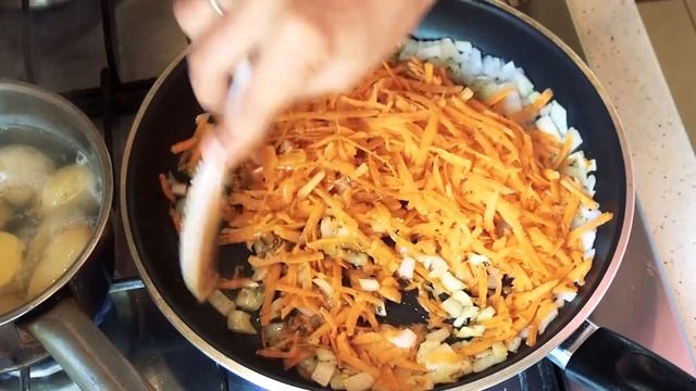 РЕЦЕПТ ВКУСНОГО ГОРОХОВОГО СУПА С КАРТОШКОЙ. КАК ПРИГОТОВИТЬ ПОСТНЫЙ ГОРОХОВЫЙ СУП. смотреть онлайн