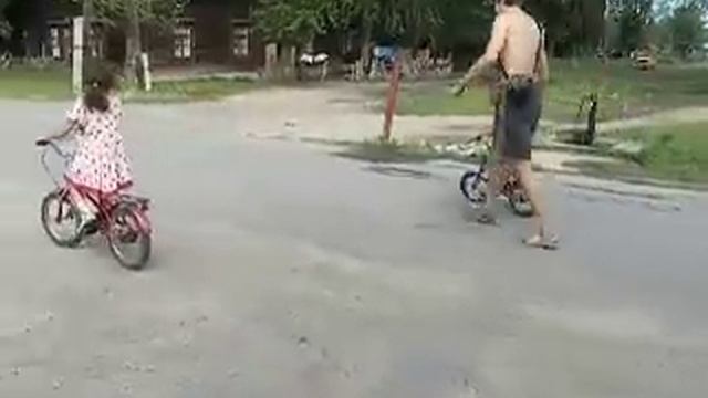 Обучение детей катанию на велосипеде. ч. 1 смотреть онлайн
