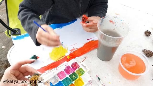 РИСУЕМ НА ШИШКАХ И КОРЕ. Мастер-класс смотреть онлайн