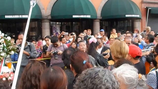 Remembering Juan Gabriel: Plaza Garibaldi Mexico City смотреть онлайн