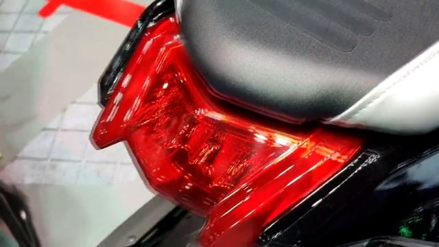 Suzuki KATANA 1000 смотреть онлайн