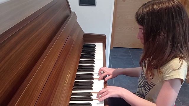 Tú hi toques? Jo hi toco. Xènia Planàs Jubany.EMM Cal Moliner de Sallent. смотреть онлайн