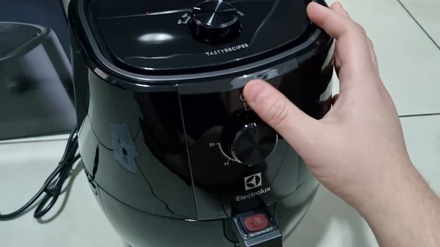 Air Fryer Electrolux EAF10 смотреть онлайн