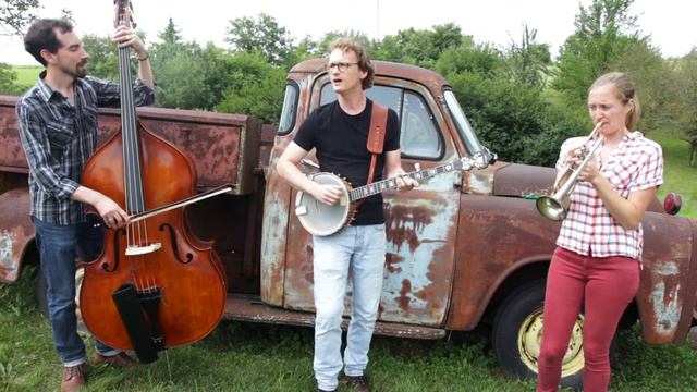 "That Lonesome Train that Carried My Girl Away" at White Oak Savanna смотреть онлайн