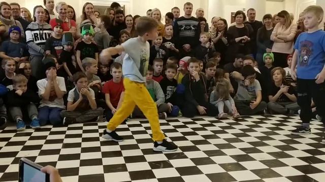 Макс (Ракета10) vs Найс - 1/16 финала "Будь в теме 2" смотреть онлайн