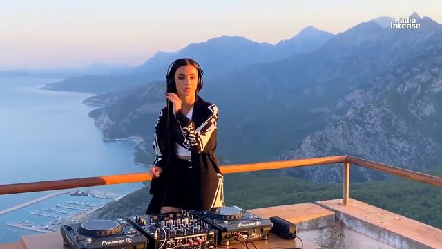Set Korolova - Live Radio Intense, Antalya, Progressive House & Melodic Techno DJ Mix