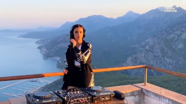 set Korolova - Live Radio Intense, Antalya, Progressive House & Melodic Techno DJ Mix
