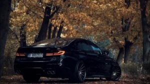 BMW M5 F90 -  чёрная машина