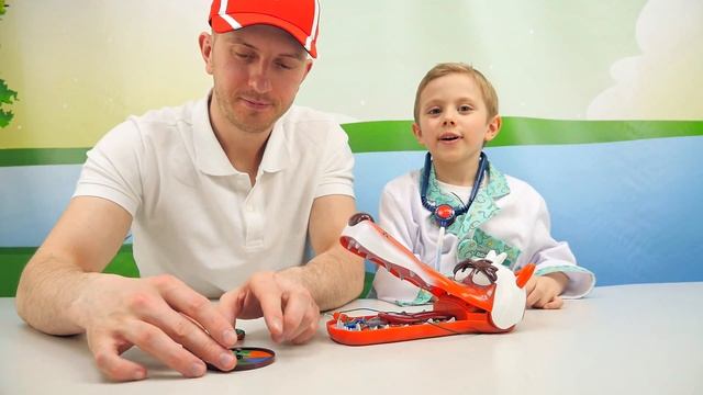 Доктор Даник и Больной Волк - Лечим Волку зубы. Видео для детей Носики Курносики