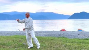 Мастер Ши Янбин Тайцзи Ян 37 форм