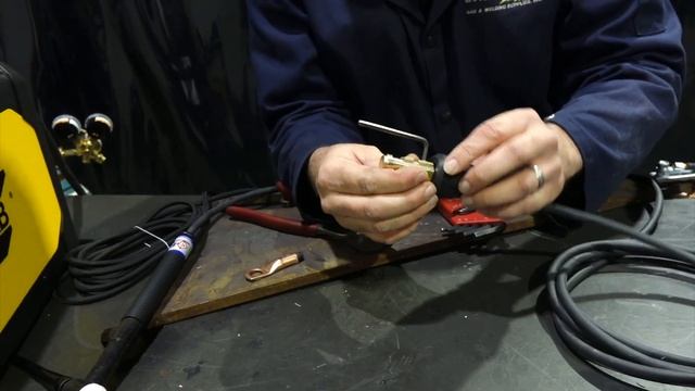 ESAB Rogue TIG Set Up with CK Flexhead TIG torch смотреть онлайн