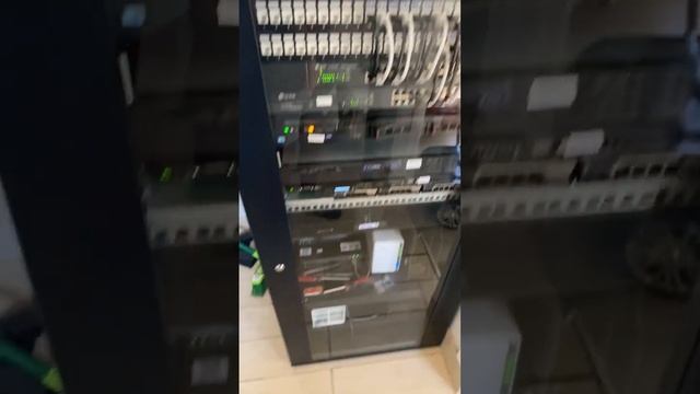 The lab in day light #homelab #network #business #proxmox #website #homenetworking #docker #youtube смотреть онлайн