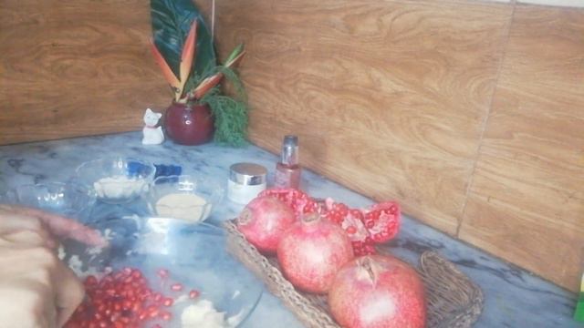 Pomegranate instant glowing & brightening lotion& mask|Anti aging& detoxify skin|winter skin care смотреть онлайн