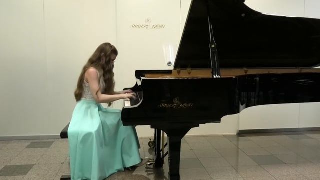 Лупахина София, 17 лет, Й.Гайдн - Соната Ре мажор 1 часть смотреть онлайн